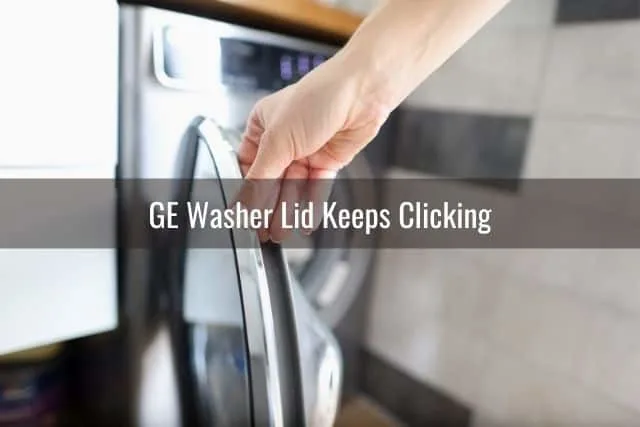 Hand opening washing machine door