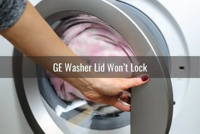 Hand opening washing machine door