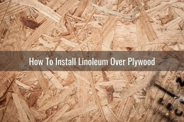 Plywood floor board
