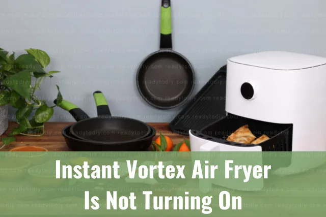 Air fryer with food inside